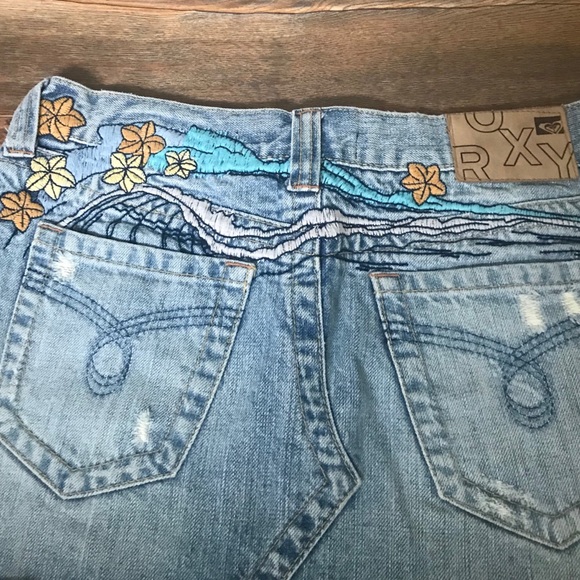Roxy Dresses & Skirts - Roxy Jean Mini Skirt 🌺